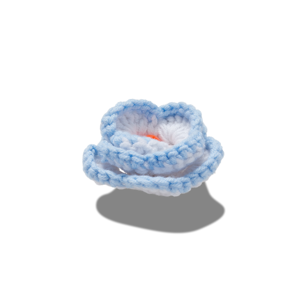 Jibbitz™ Charm Light Blue Crochet Floral