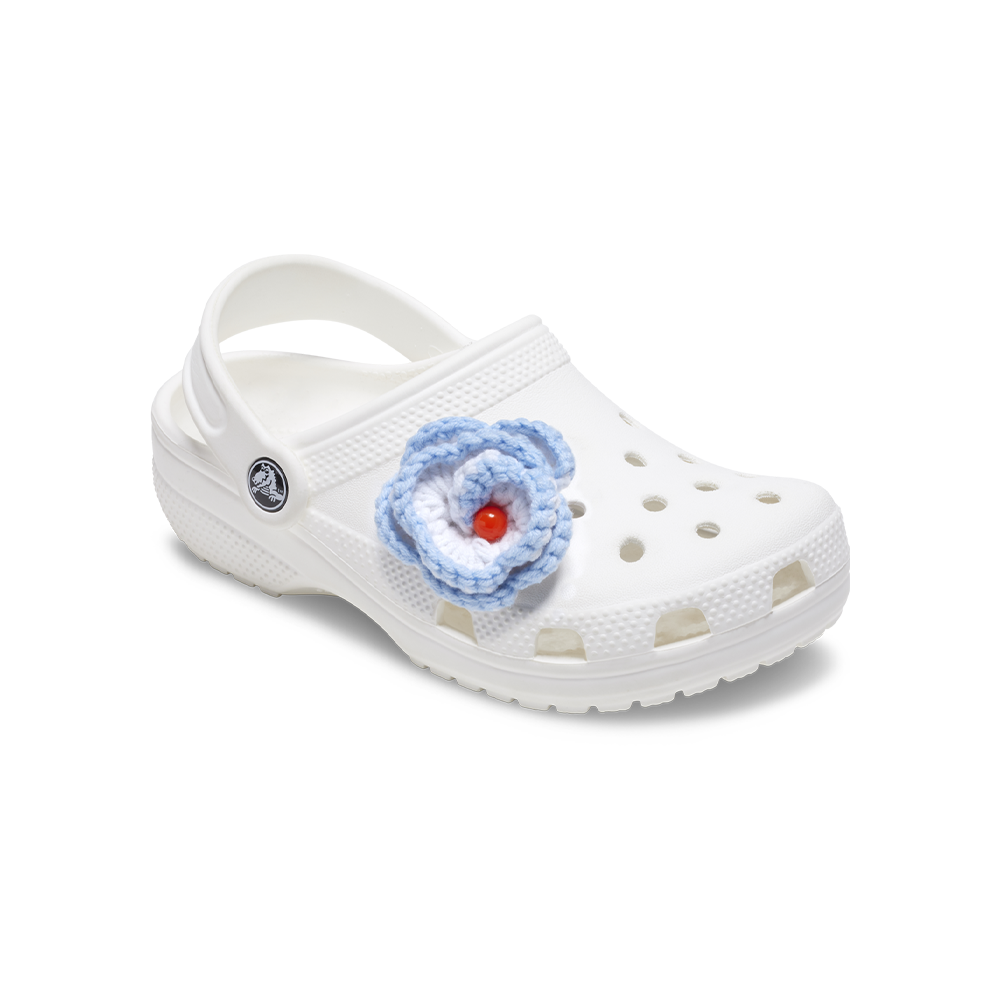 Jibbitz™ Charm Light Blue Crochet Floral