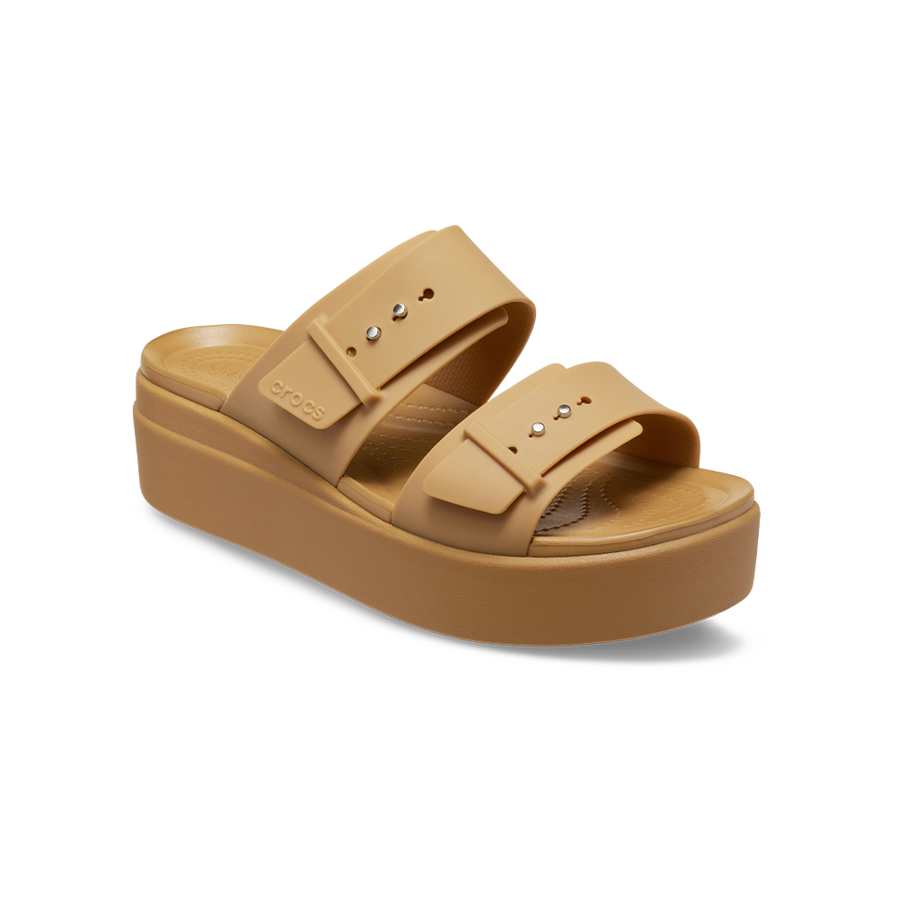 Women's Brooklyn Buckle Low Wedge in Umber